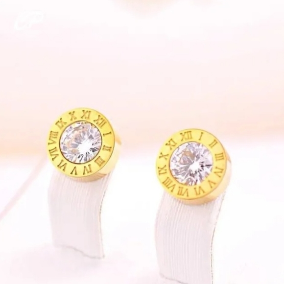 Stainless steel stud earrings, unisex gold-tone earrings with round cubic 10mm - Picture 6 of 9